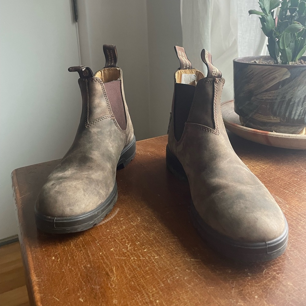 Brown Blundstones
